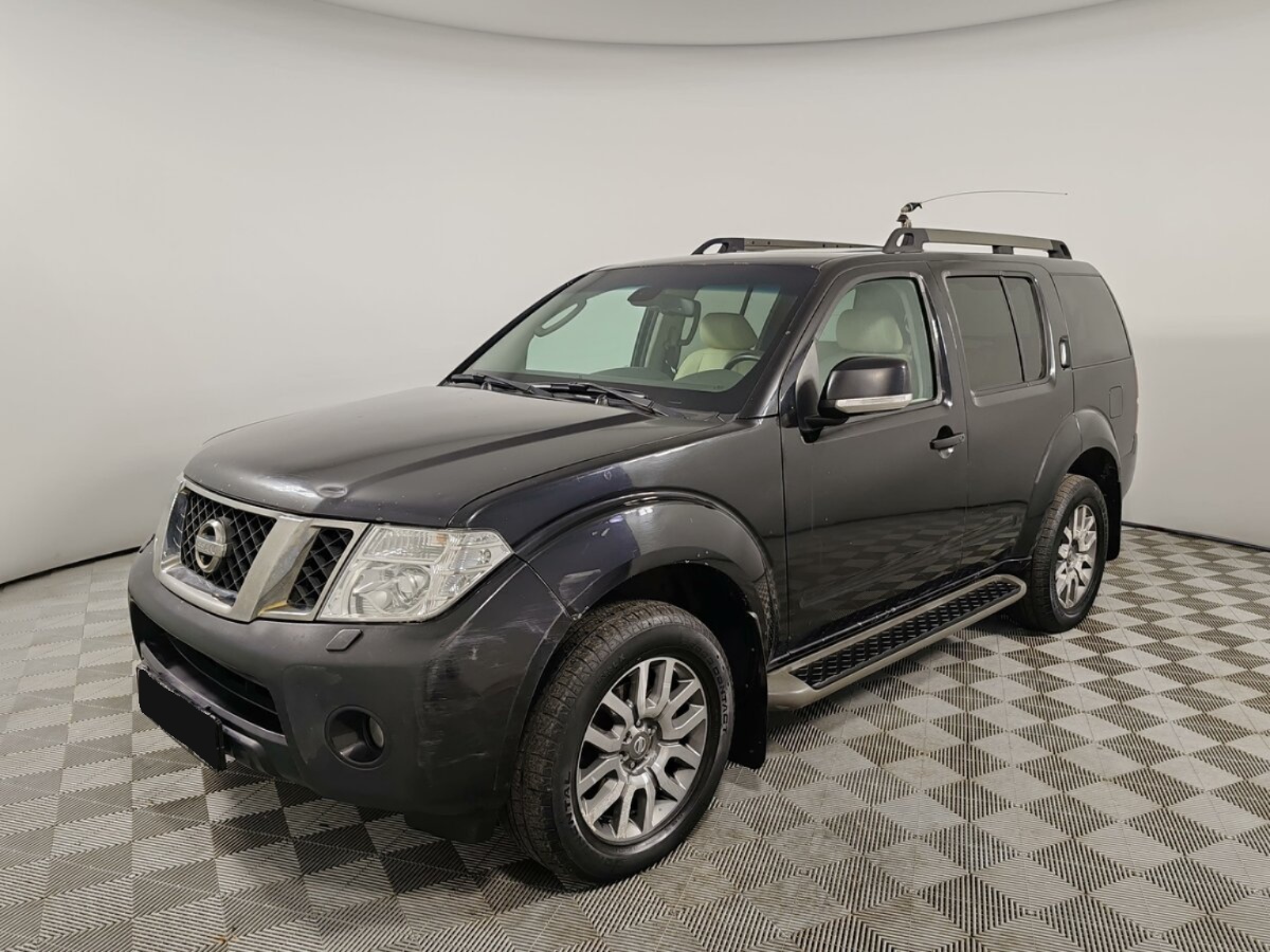 Nissan Pathfinder III Рестайлинг, 2010