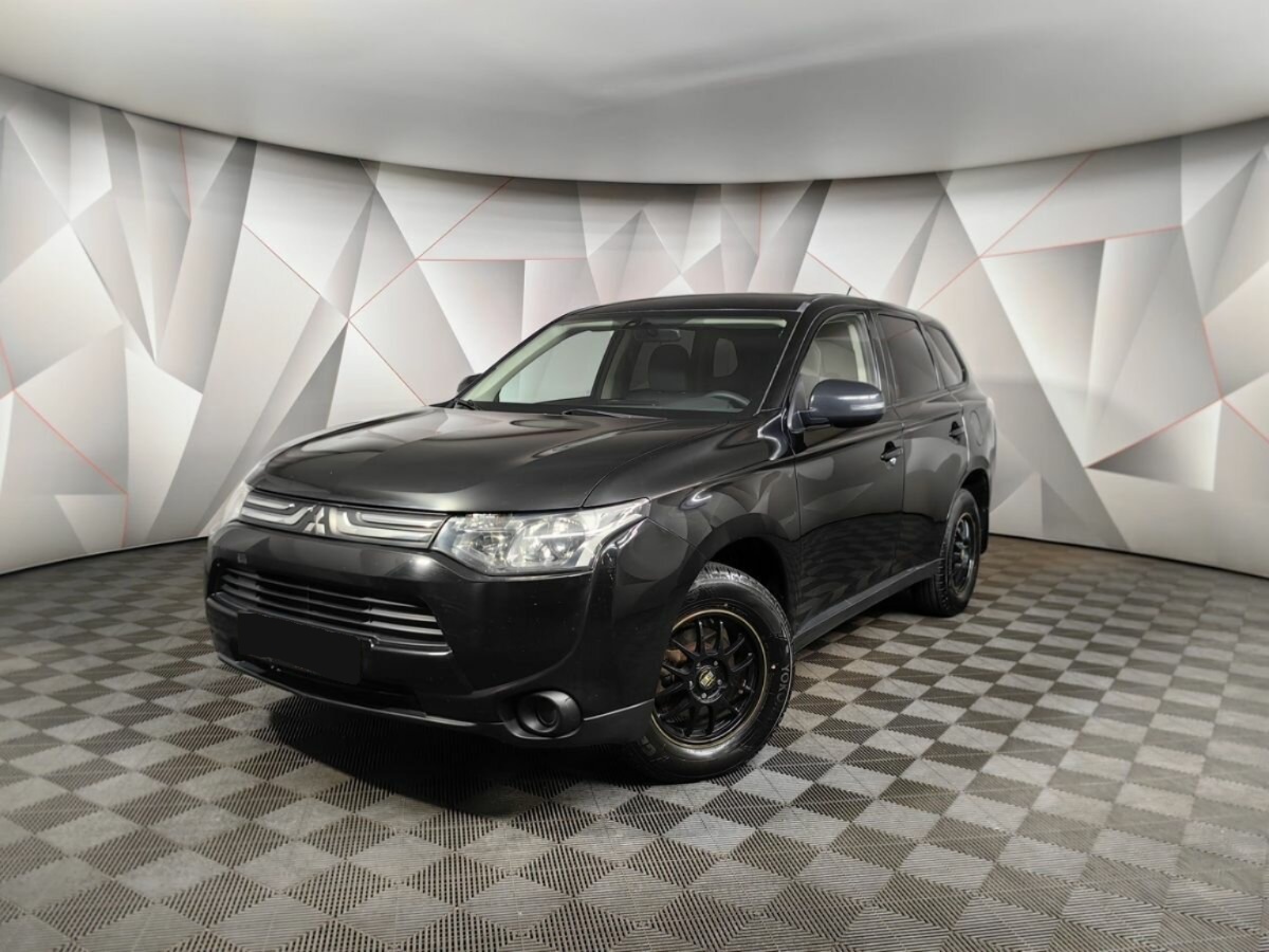 Mitsubishi Outlander III, 2013