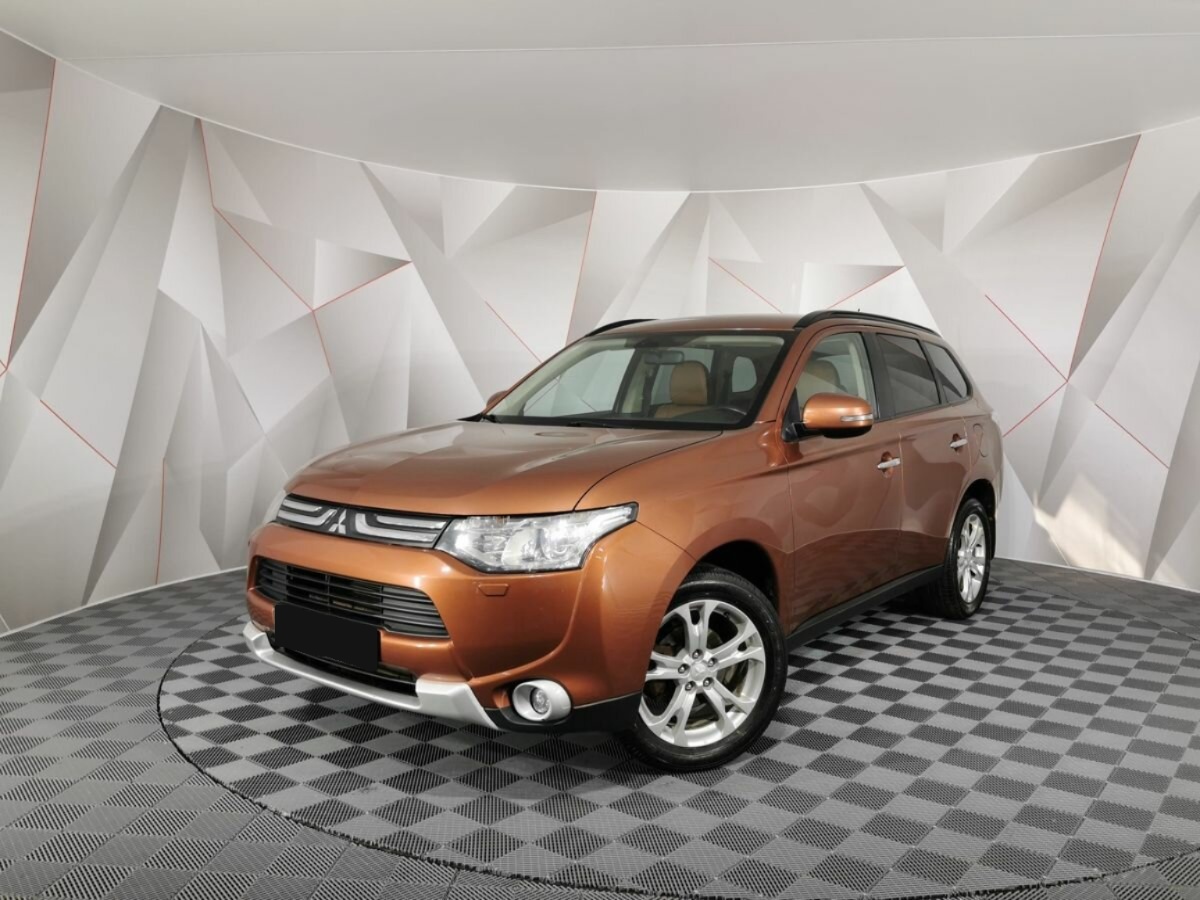 Mitsubishi Outlander III, 2012